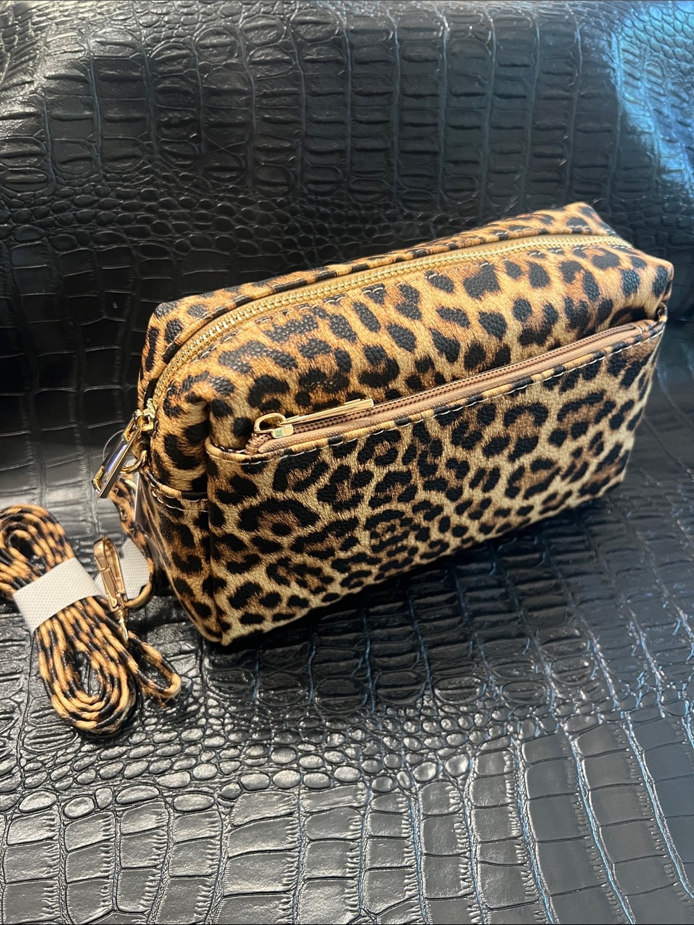 NWT Leopard Print Crossbody Bag - Tan/Black